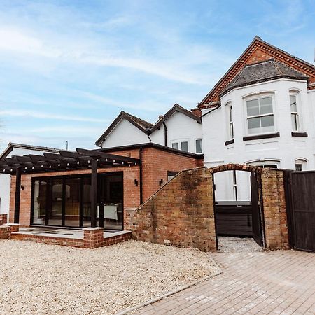 House With A Cinema And Games Room, Sleeps 17 Shrewsbury Exteriér fotografie
