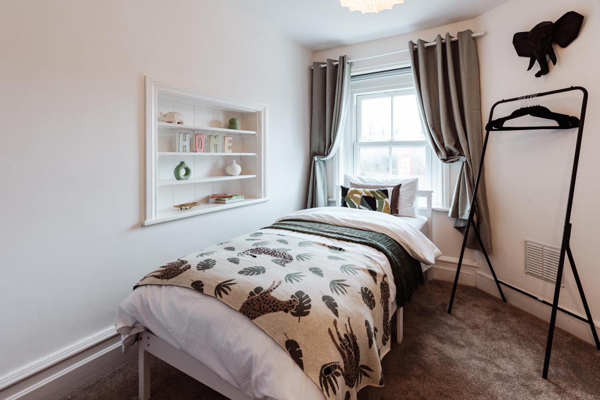 House With A Cinema And Games Room, Sleeps 17 Shrewsbury Exteriér fotografie