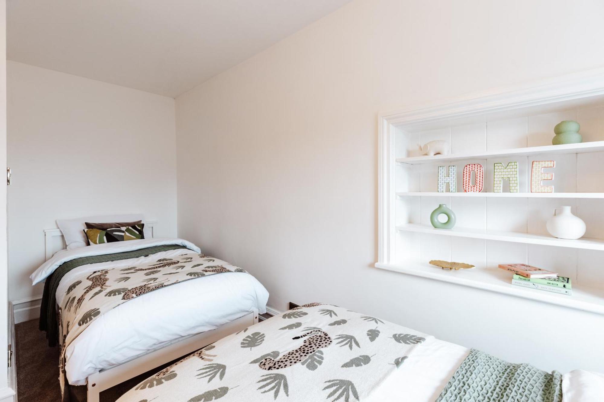 House With A Cinema And Games Room, Sleeps 17 Shrewsbury Exteriér fotografie