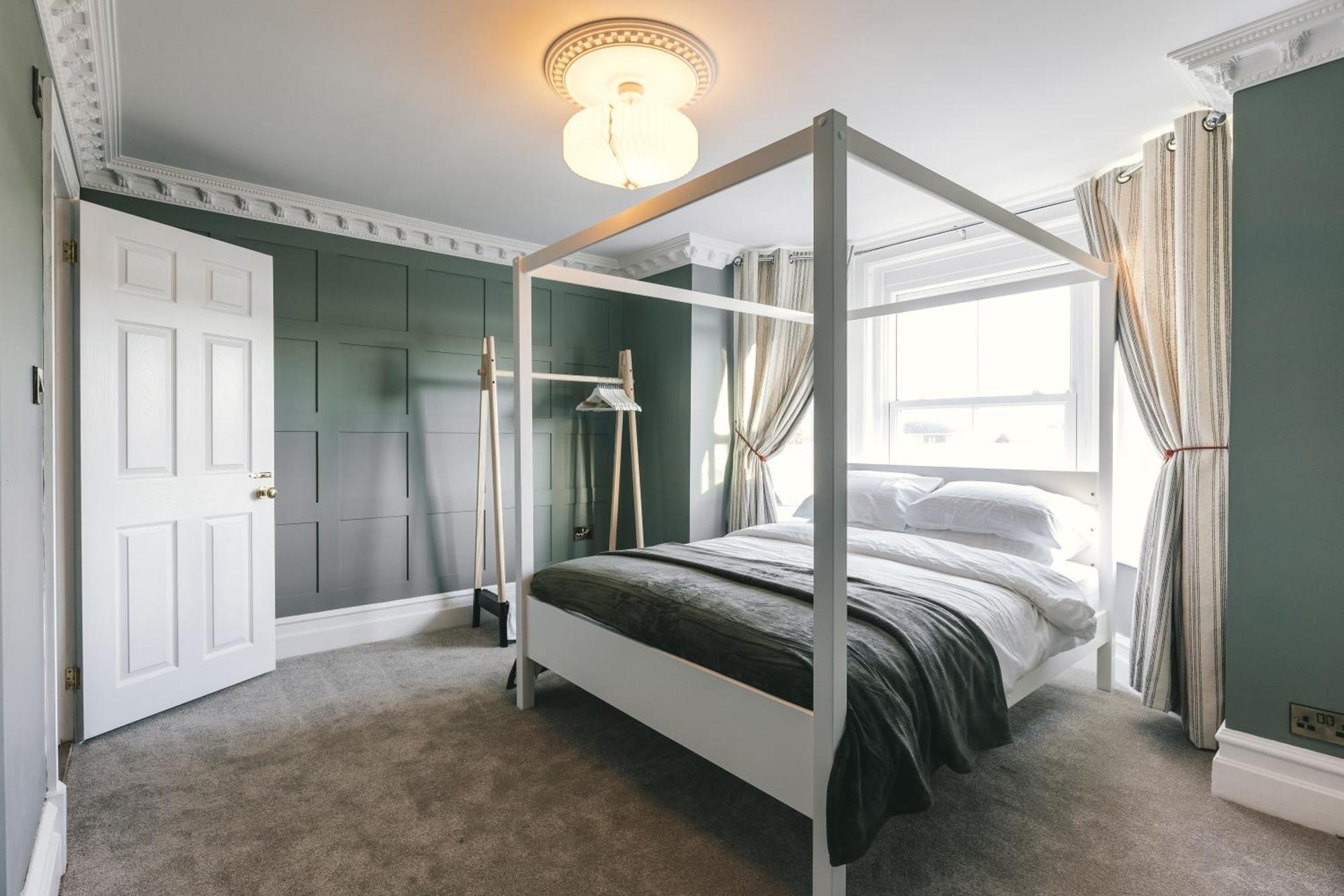 House With A Cinema And Games Room, Sleeps 17 Shrewsbury Exteriér fotografie