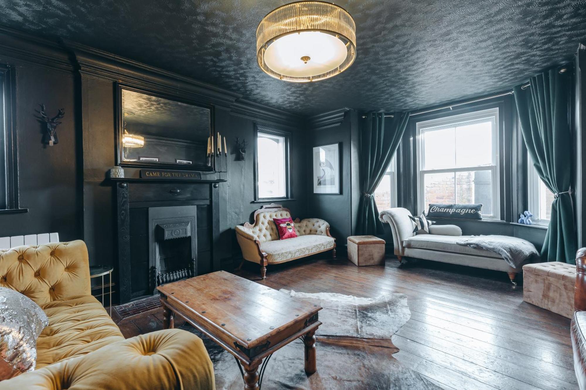 House With A Cinema And Games Room, Sleeps 17 Shrewsbury Exteriér fotografie